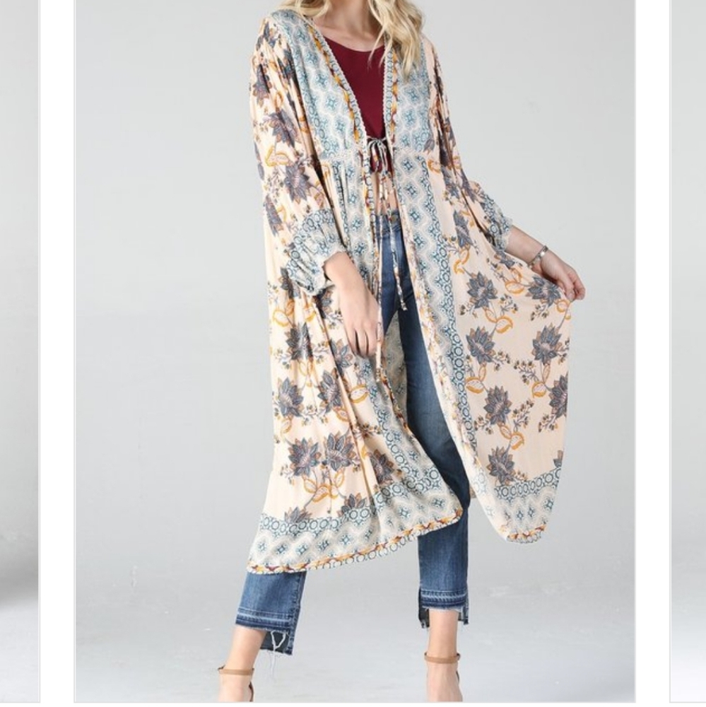 💙ANGIE💙Beautiful Poet Sleeve Floral Print Duster Kimono!😃